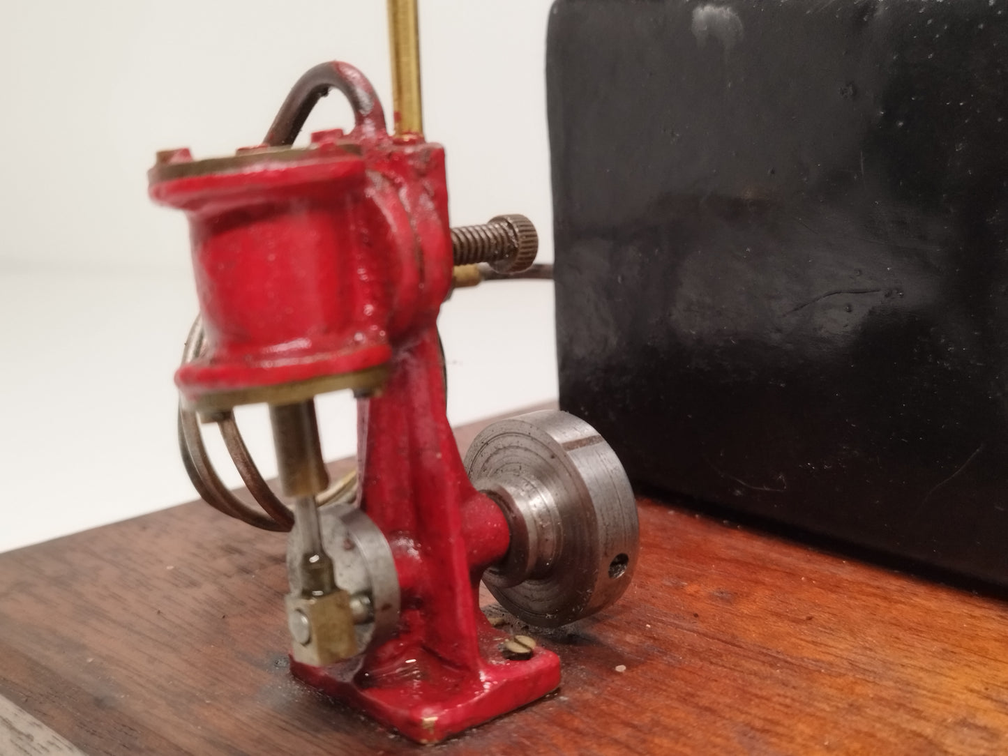 Stuart Turner ST Marine Live Steam Plant mounted on Wooden Plinth