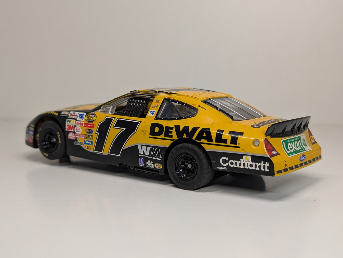 Hornby Scalextric 1/32 Ford Taurus NASCAR #17 Matt Kenseth DeWalt Tools - Yellow Bonnet Version - Scarce!