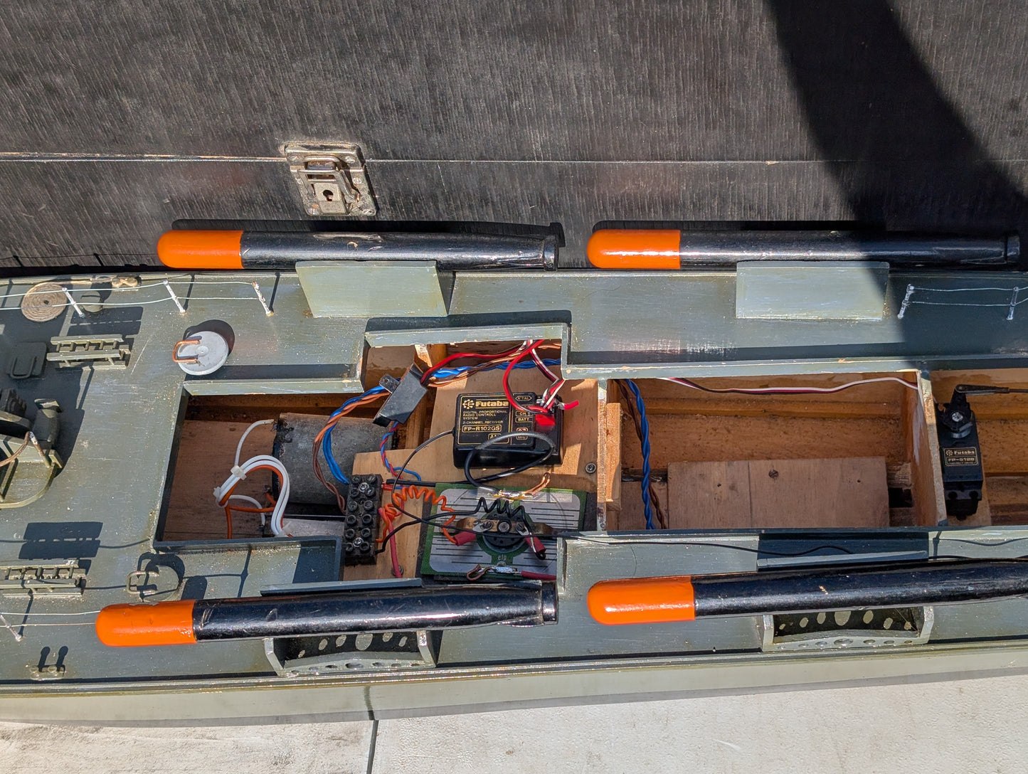 Vintage Radio Controlled Vosper Brave Class Torpedo Boat P150 "Brave Boarderer" - Futaba Radio Gear - Project