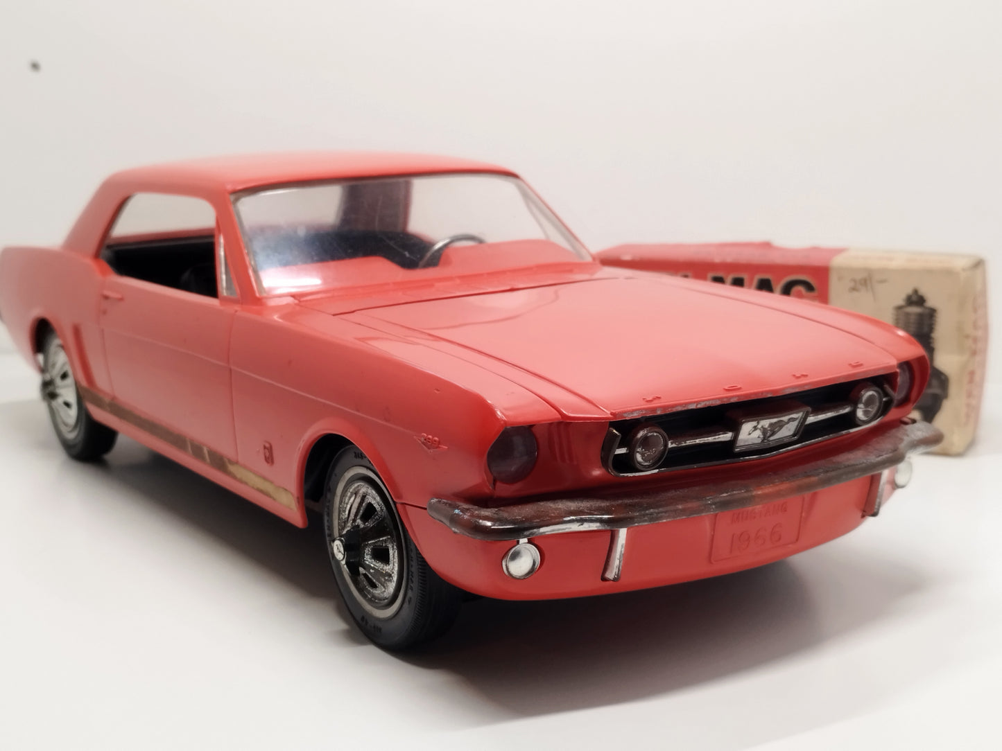1/12 Wen Mac 1966 Ford Mustang Electric Tether Car with Nitro Conversion Kit - Rare!
