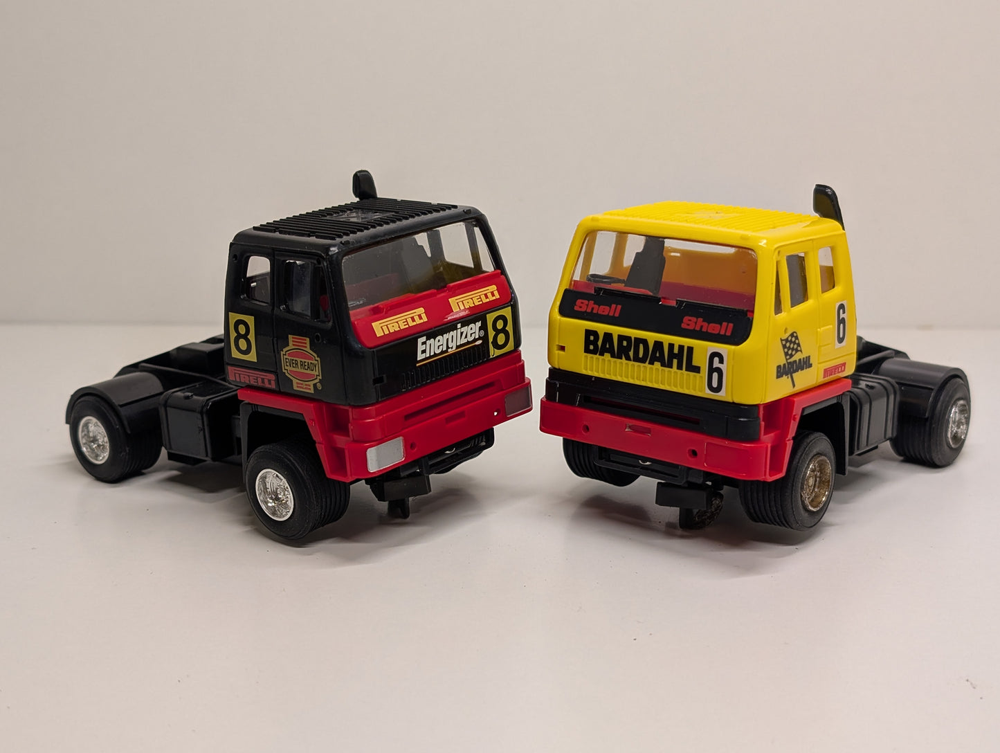 Scalextric c537 Racing Truck Lorry x 2 - Working