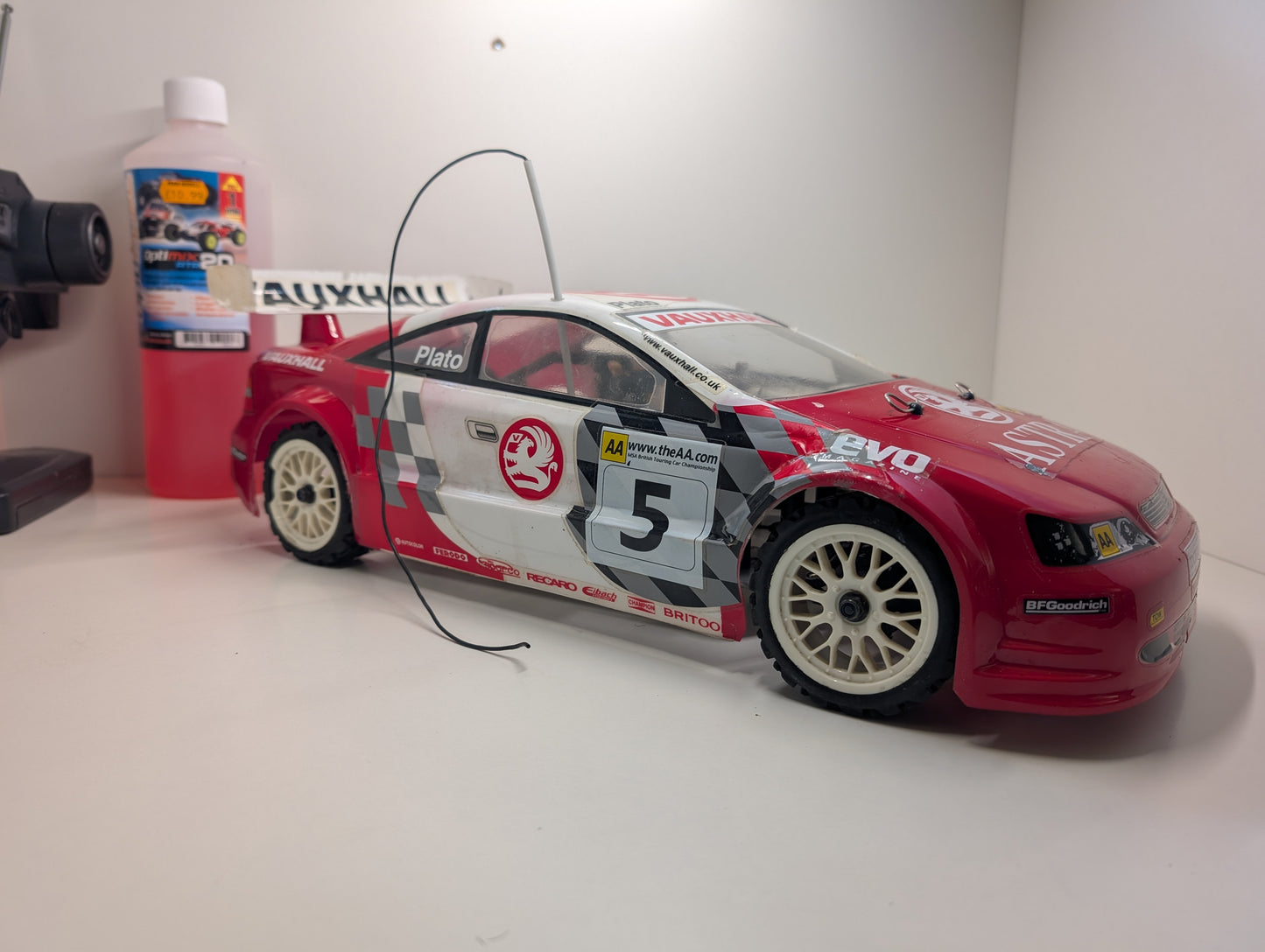 Kyosho 1/10 RC PureTen Nitro Car - Taisan Porsche / BTCC Vauxhall Astra - Ready to Run