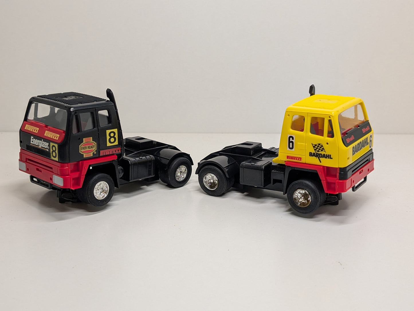 Scalextric c537 Racing Truck Lorry x 2 - Working