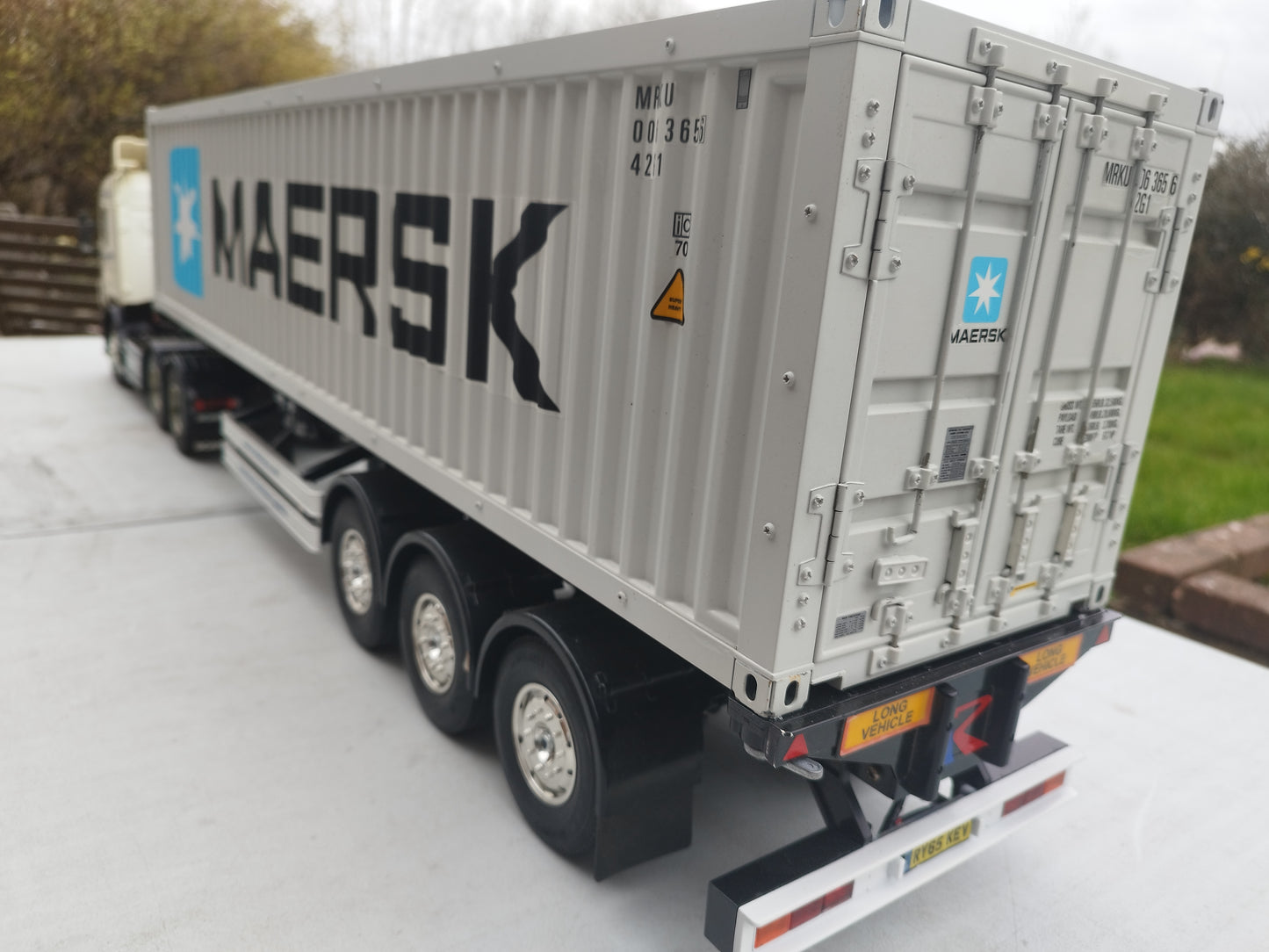 Tamiya 1/14 RC Scania R620 6x4 Truck with Tamiya Maersk Container Trailer - Full MFC
