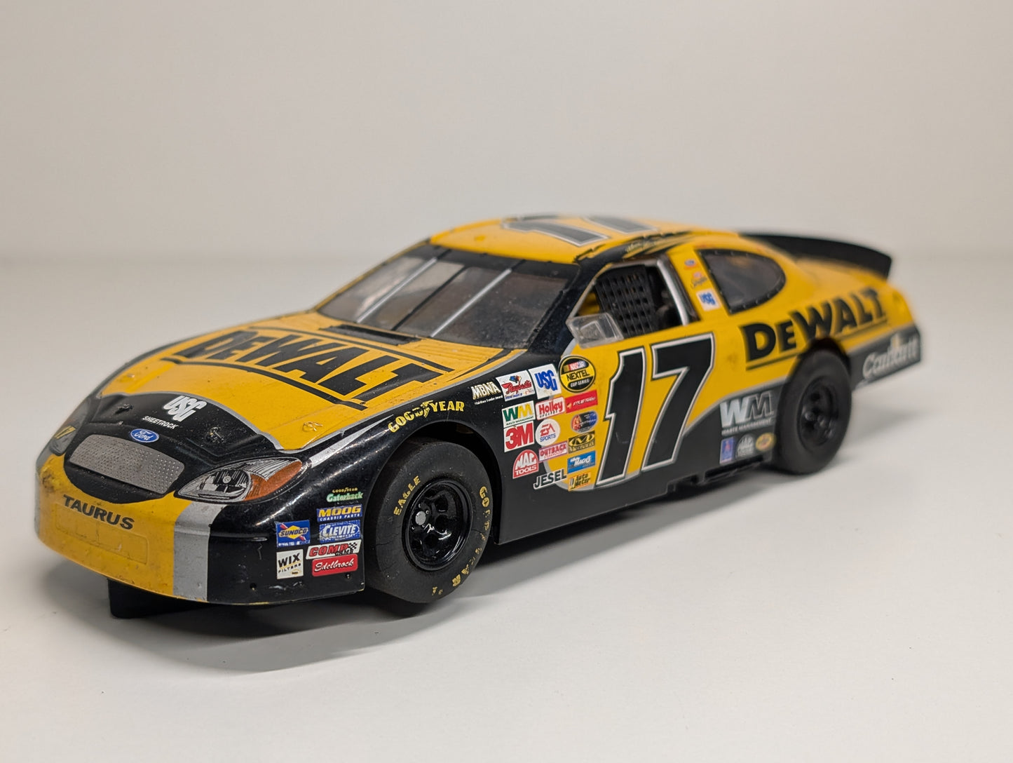 Hornby Scalextric 1/32 Ford Taurus NASCAR #17 Matt Kenseth DeWalt Tools - Yellow Bonnet Version - Scarce!