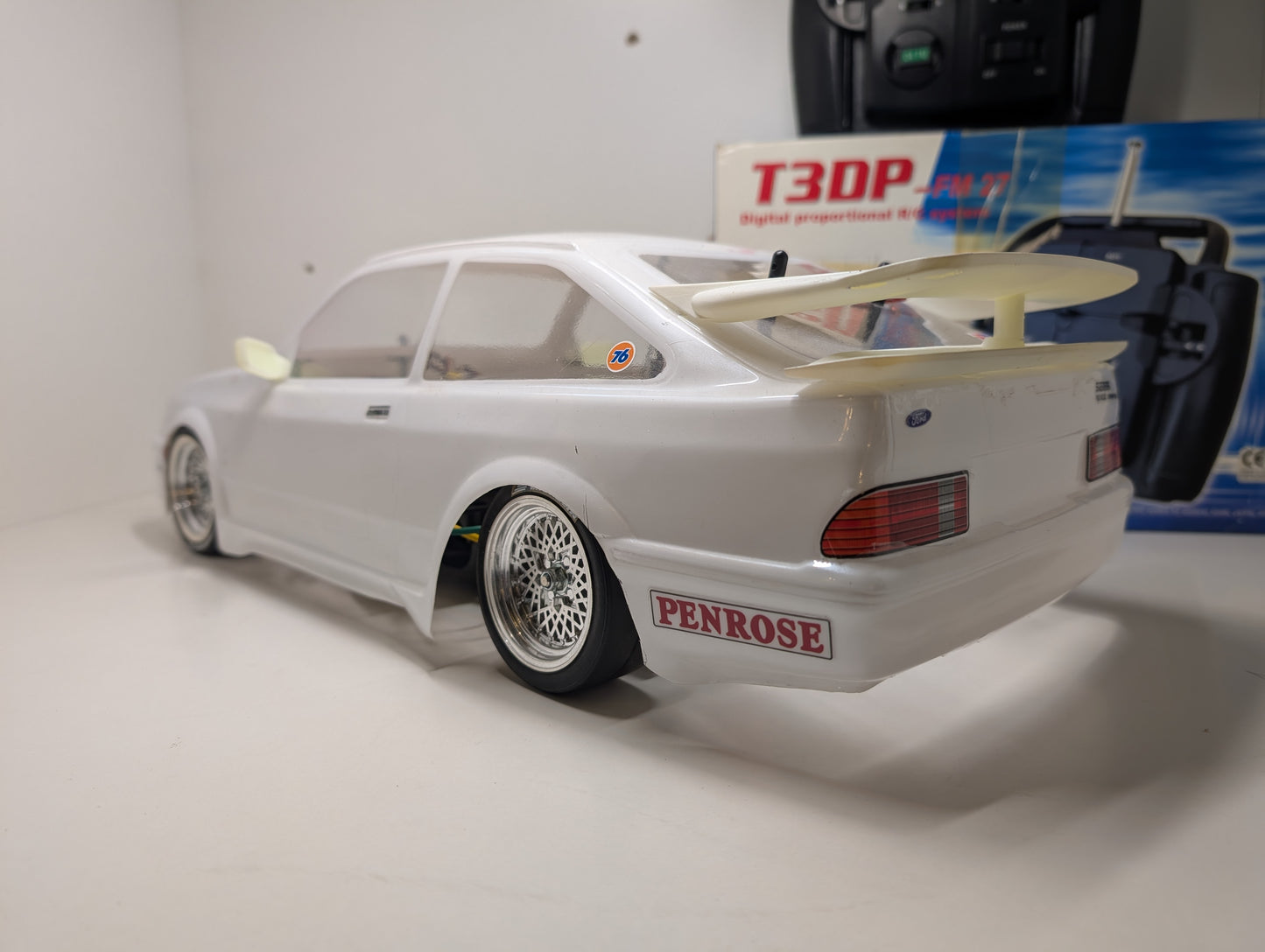 Tamiya 1/10 RC TA02 Ford Sierra Cosworth RS500 L&L Body Shell - Includes Radio