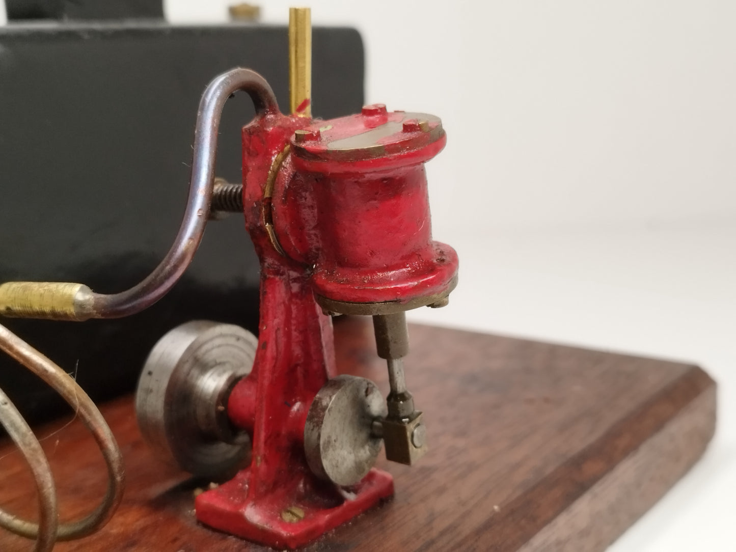 Stuart Turner ST Marine Live Steam Plant mounted on Wooden Plinth