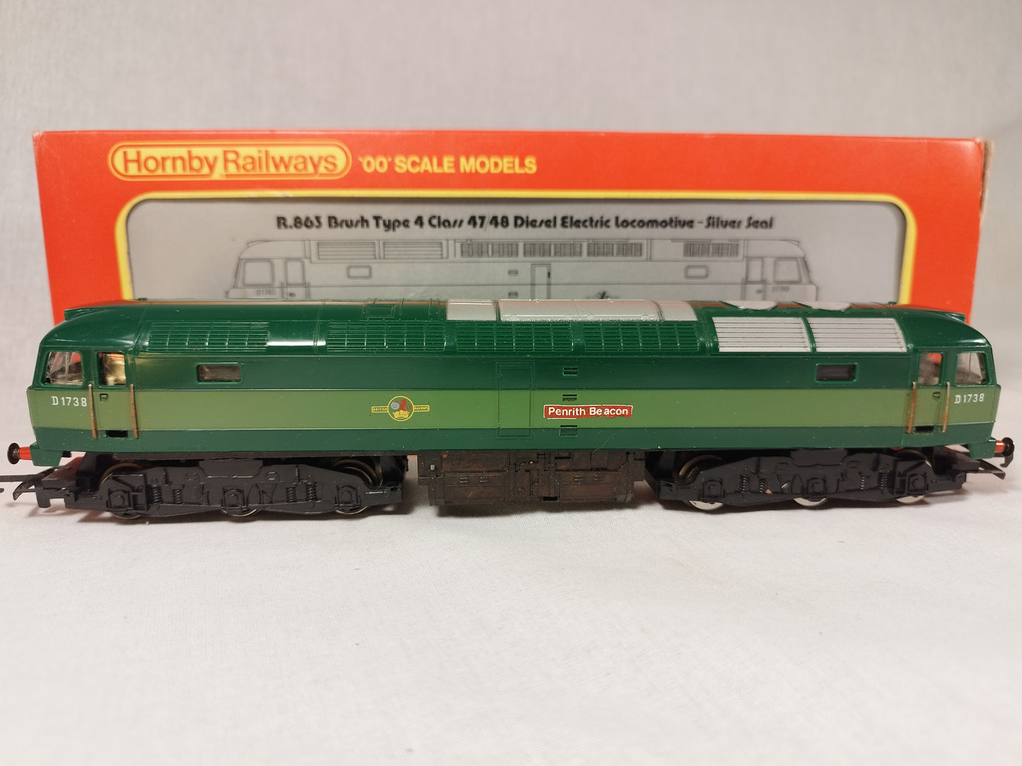 Hornby OO Gauge Brush Type 4 Diesel Electric "Penrith Beacon" D1738