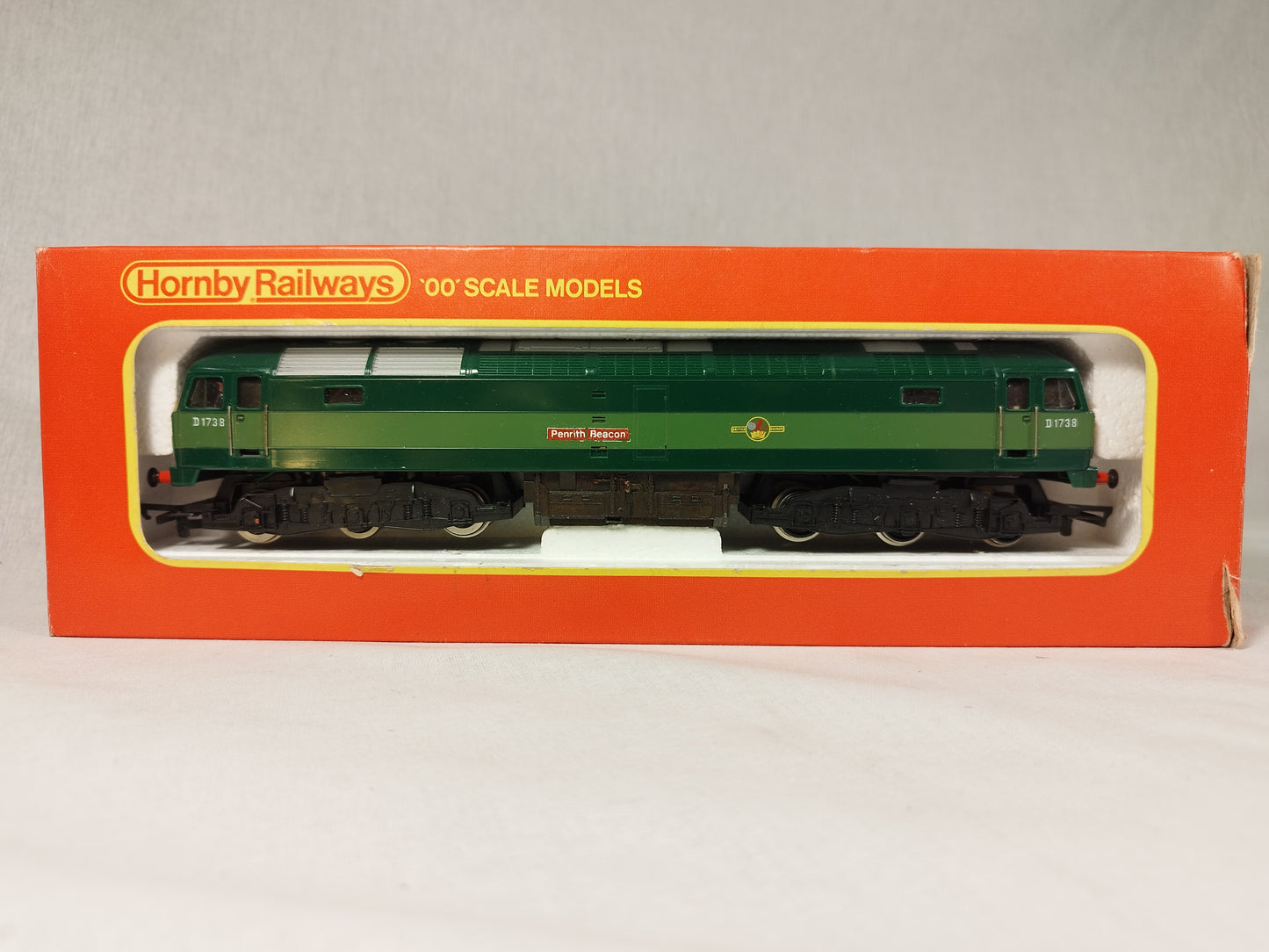 Hornby OO Gauge Brush Type 4 Diesel Electric "Penrith Beacon" D1738