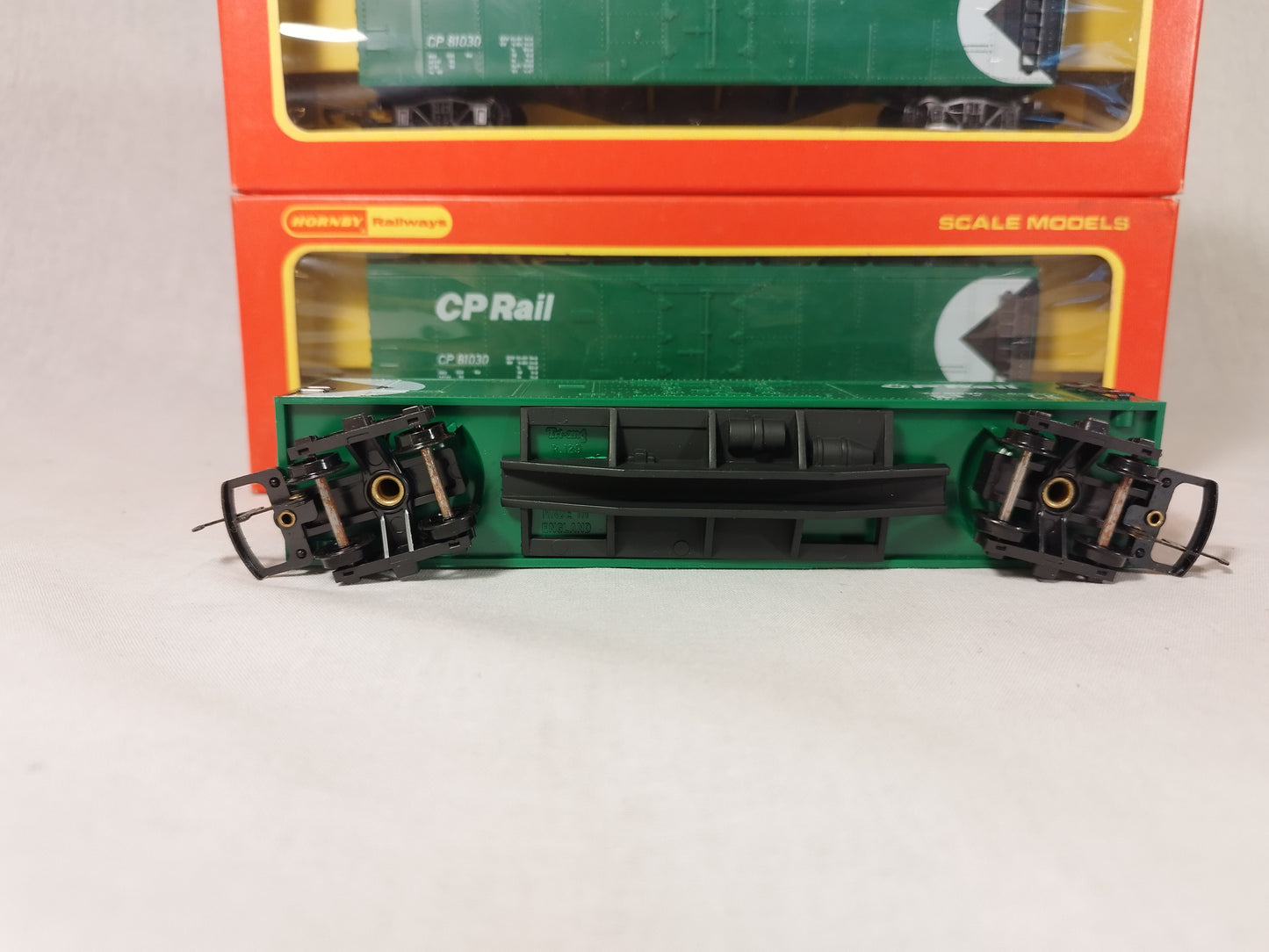 Hornby OO Gauge Canadian CP Rail Newsprint Box Car - Papier Journal R1353 Import Only Rare!