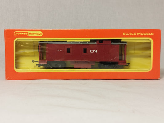 Hornby OO Gauge Canadian CN Rail Caboose Fourgon de Queue - Import Only Rare!