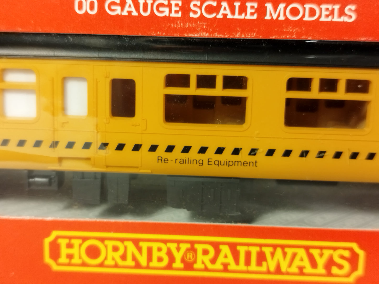 Hornby OO Gauge Breakdown Crane Crew Coach - Rare