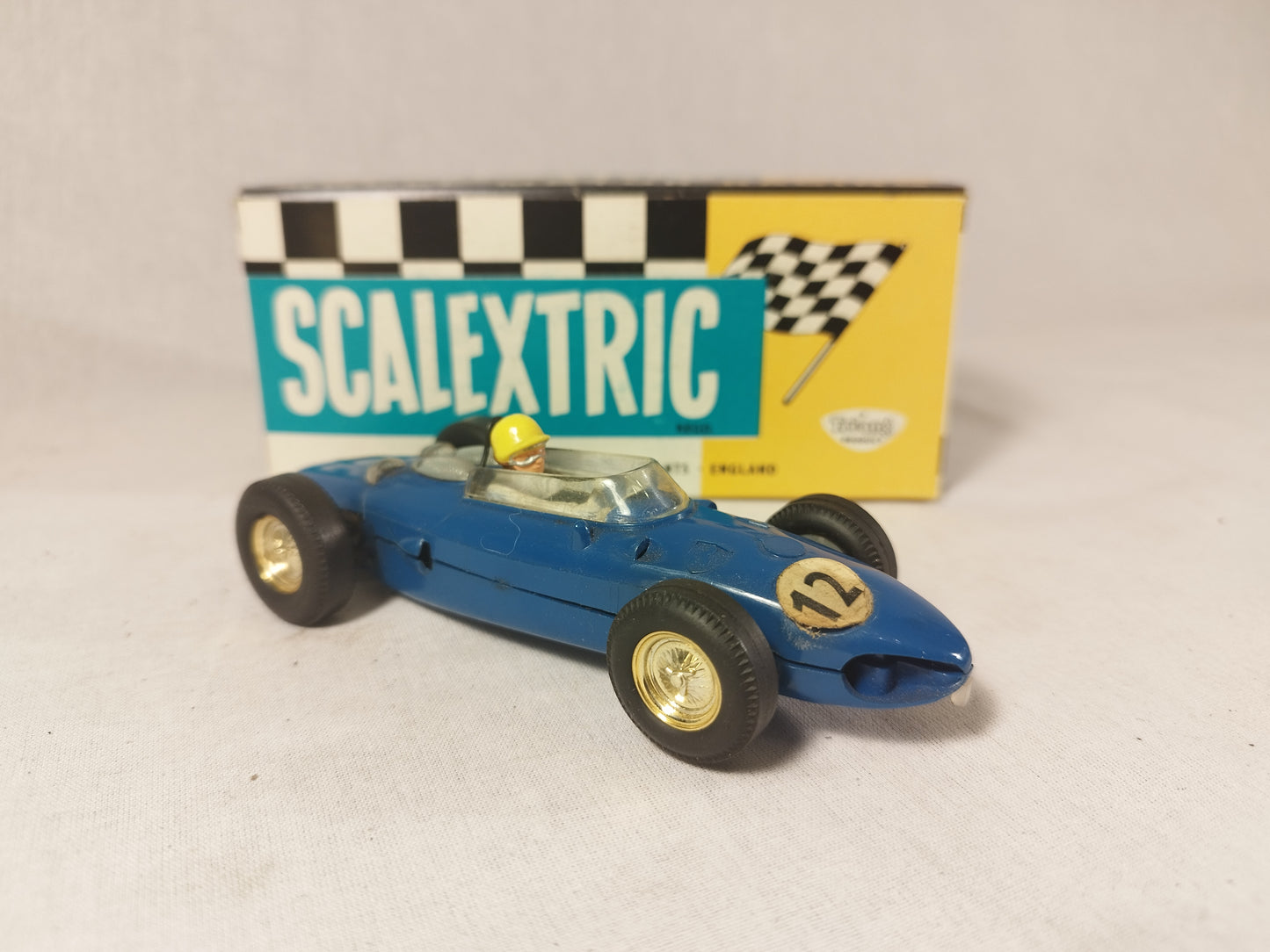Scalextric C62 Shark Nose Ferrari F1 Car - Repro Box