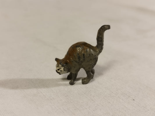 Heyde Pre War Arch-back Cat Lead Farm Figure