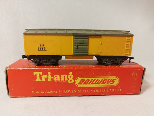 Triang Transcontinental Railways TC Series Box Car in Yellow Boxed