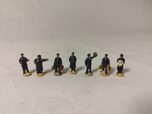 Hornby Dublo Dinky Station Staff Figures all Cast Metal