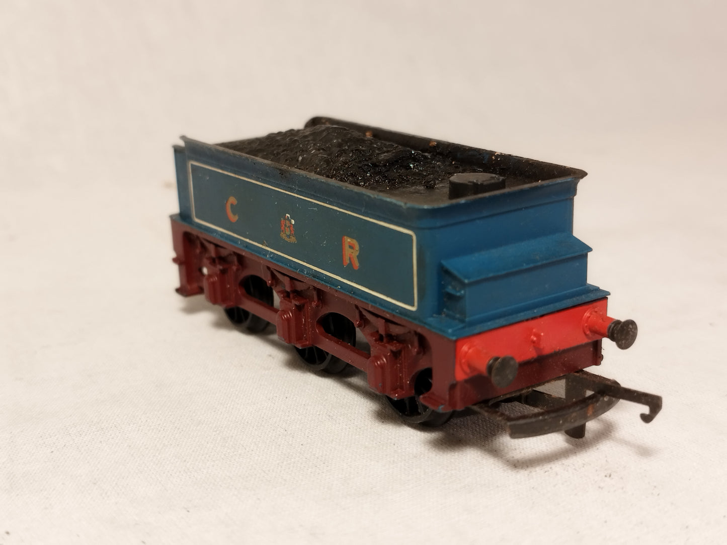 Triang OO Gauge R554 Caledonian Railway Tender Unit in Matt Finish