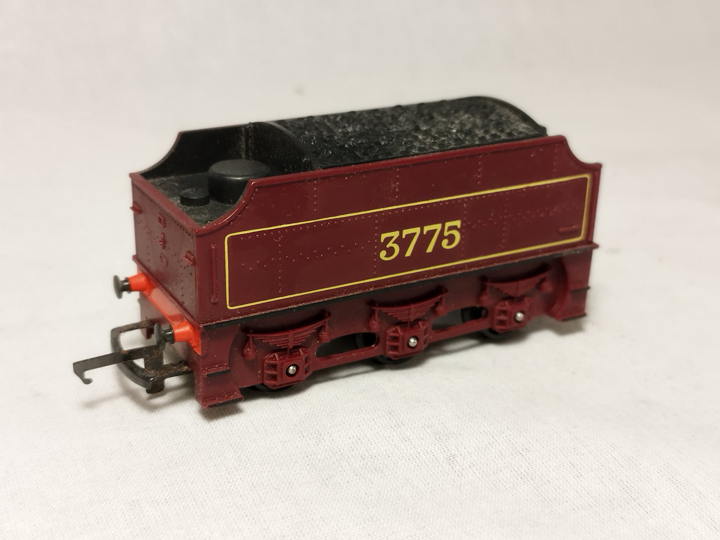 Triang OO Gauge R251 Midland 0-6-0 Tender Unit