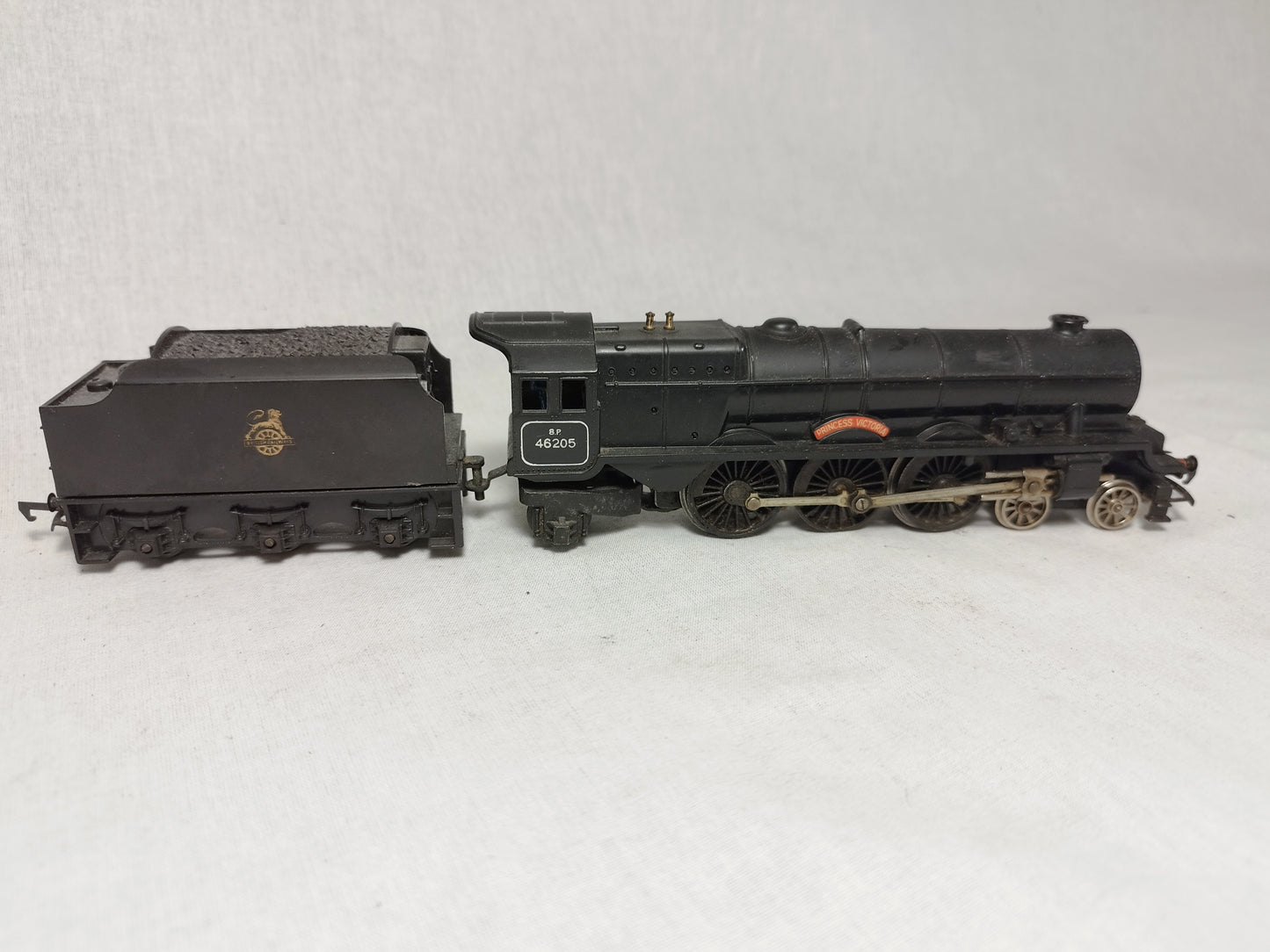Hornby Triang OO Gauge Princess Victoria Loco and Tender