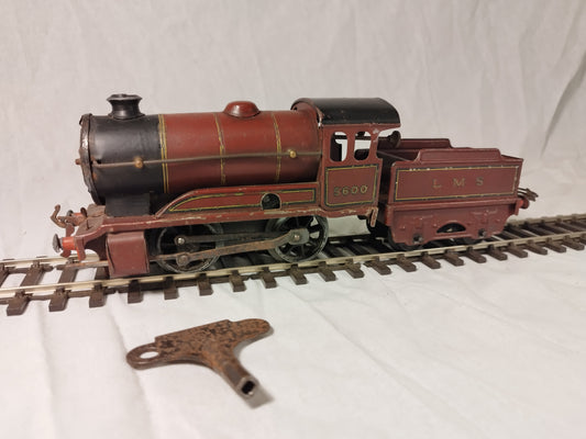 Hornby O Gauge Type 501 Clockwork Loco and Tender - Working