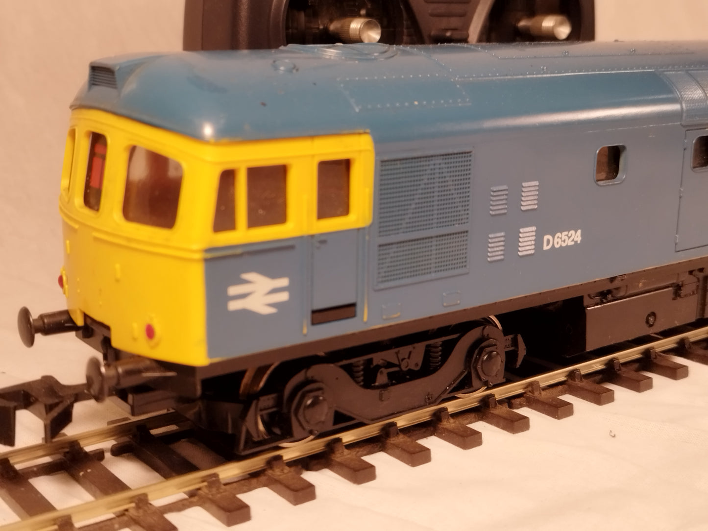 Lima O Gauge Class 33 Diesel - Radio Controlled!