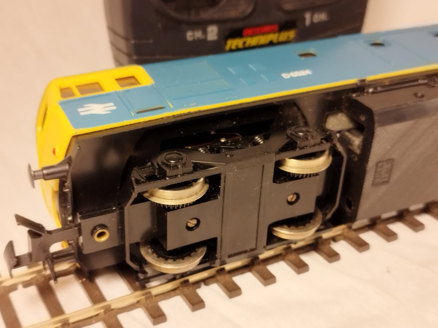 Lima O Gauge Class 33 Diesel - Radio Controlled!