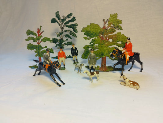 Britains Hunt Lead Figures and Trees Scene