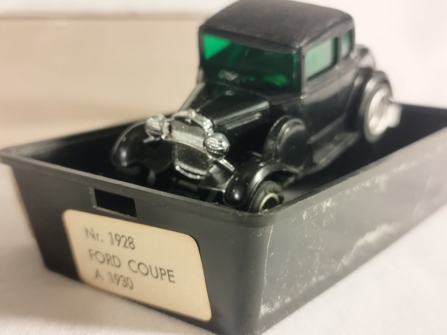 Aurora AFX Magnatraction Ford Model A Coupe - NR 1928