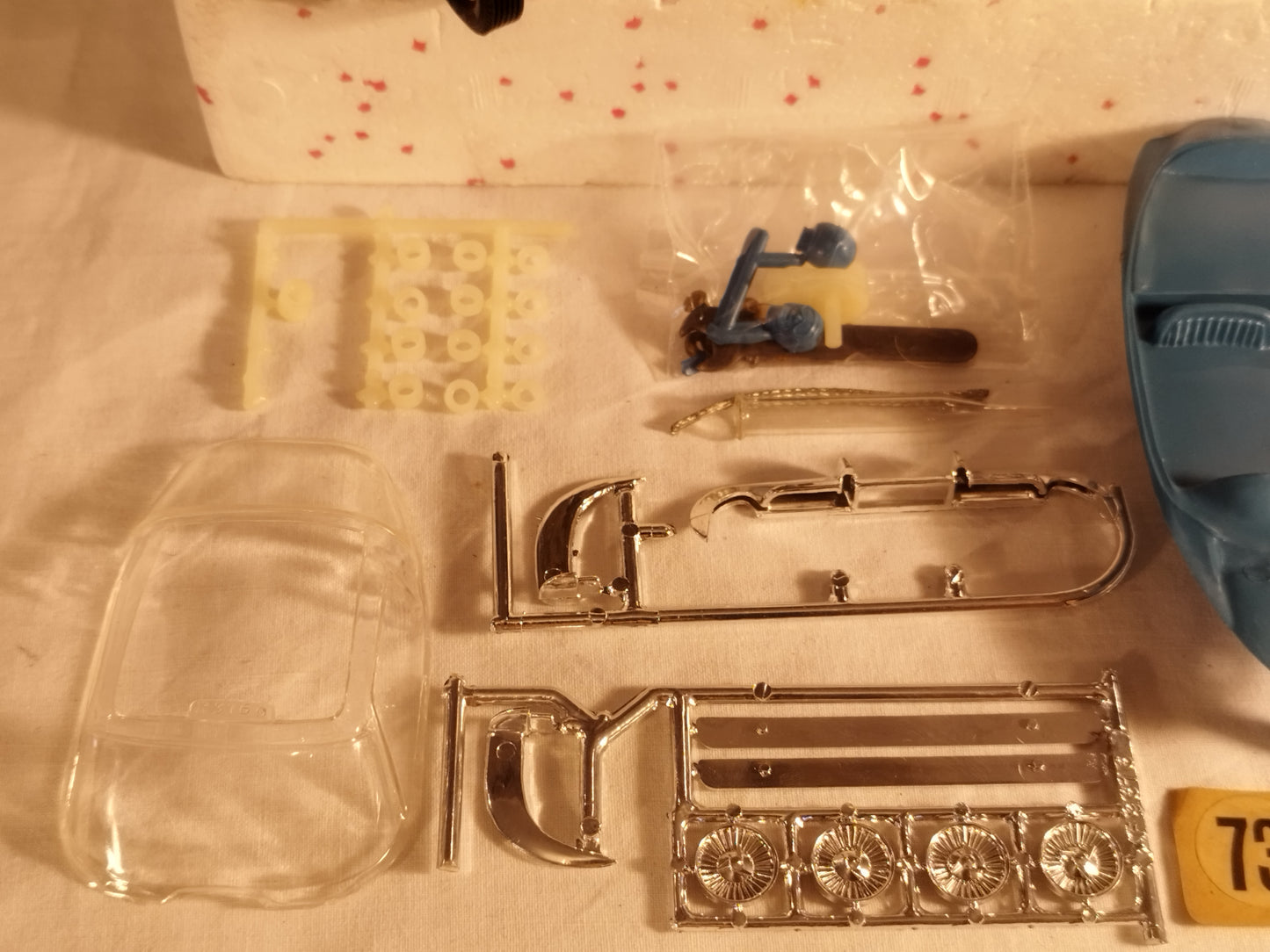 Revell 1/24 Corvette Stingray Slot Car Kit - SP600 Motor - Project