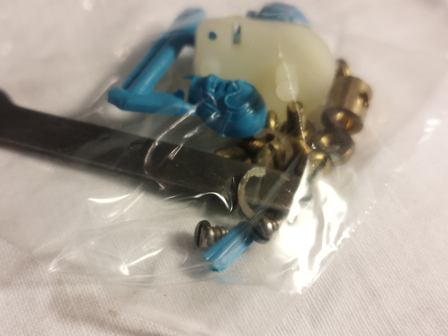 Revell 1/24 Corvette Stingray Slot Car Kit - SP600 Motor - Project
