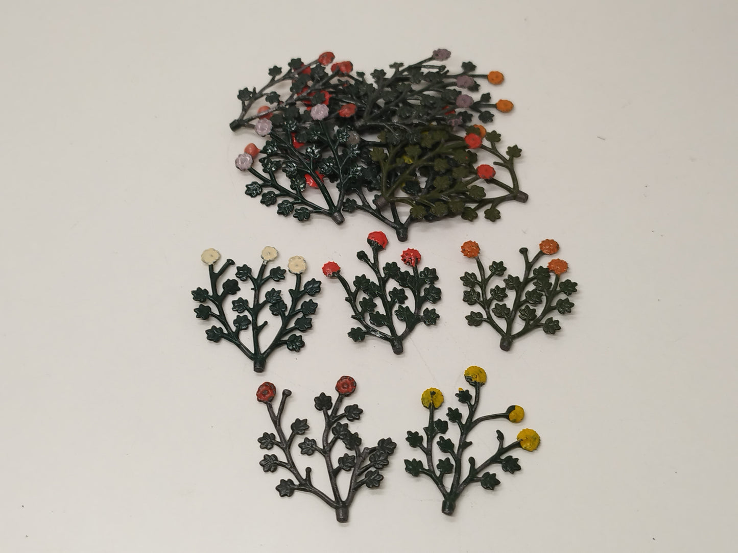 Britains Pre-War Floral Garden Flowers - No032 Dahlia