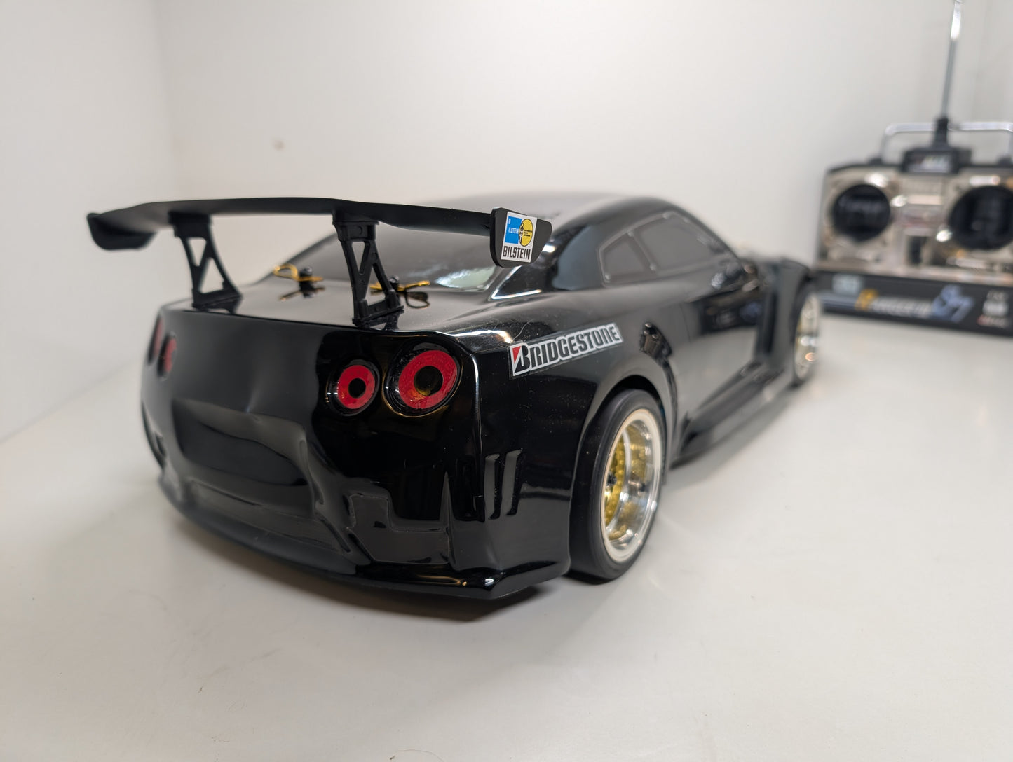 1/10 RC HSP Nissan GT-R Nitro Engined 4wd Radio Controlled Car - RTR