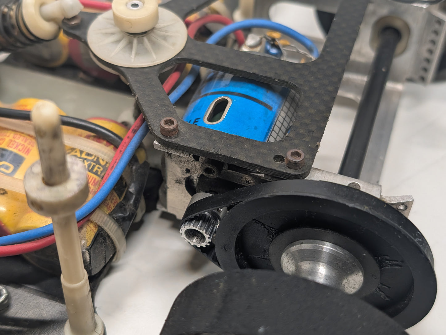 Team Associated RC10L 1/10 Scale Competition Carbon Road Racing Car + Belt Drive Mod + 2 Shells - Boxed