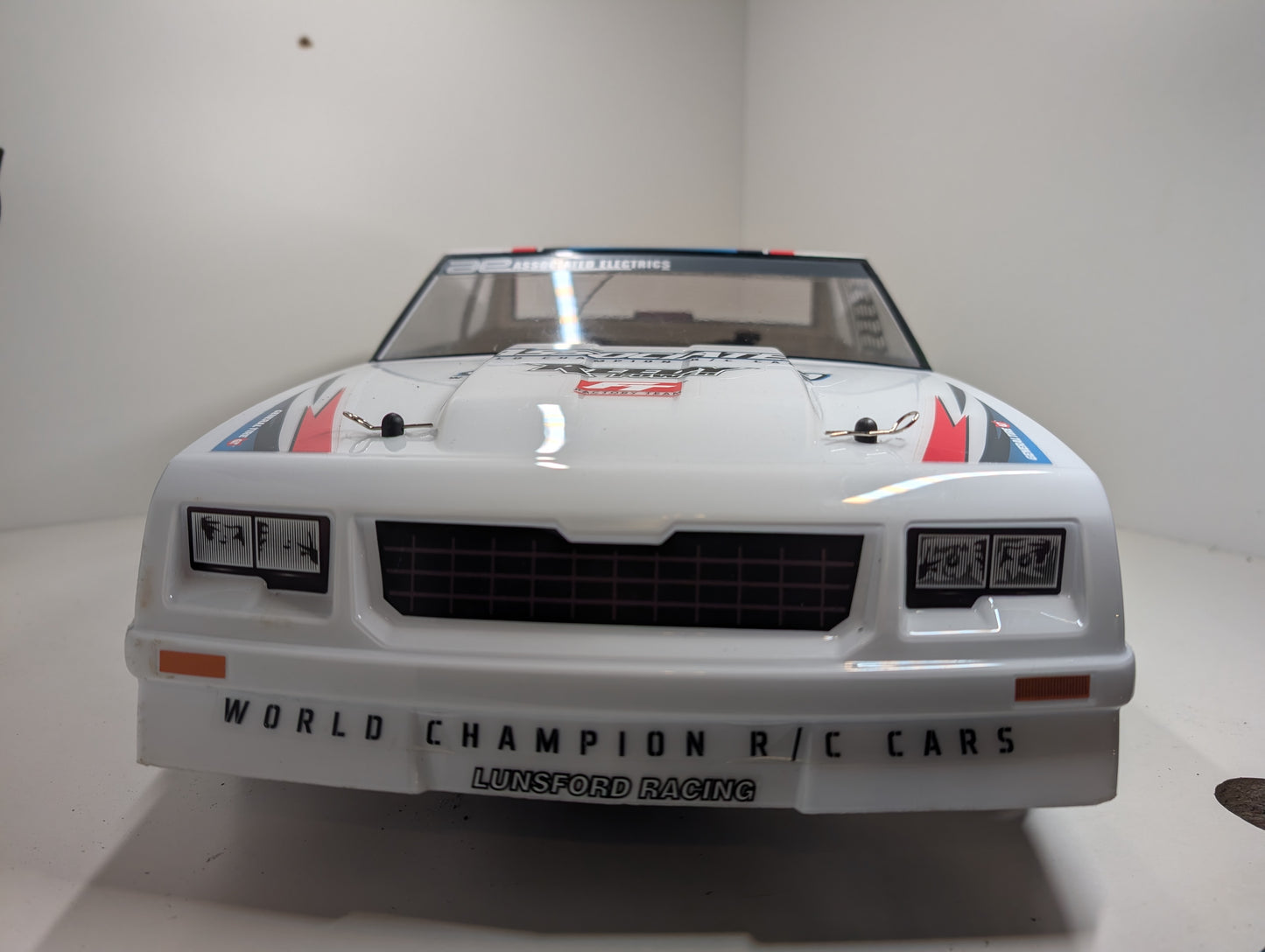 Team Associated SR10 Dirt Oval Short Course Car 1/10 Scale RC - Ready to Run