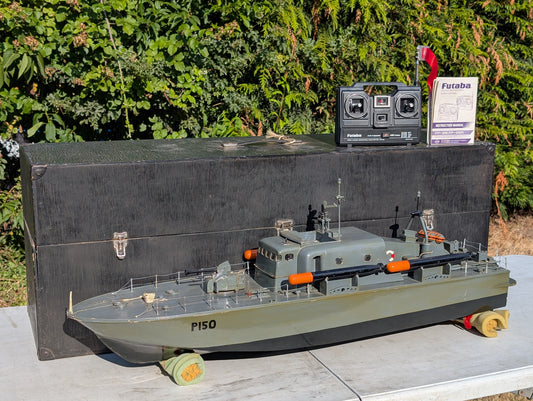 Vintage Radio Controlled Vosper Brave Class Torpedo Boat P150 "Brave Boarderer" - Futaba Radio Gear - Project