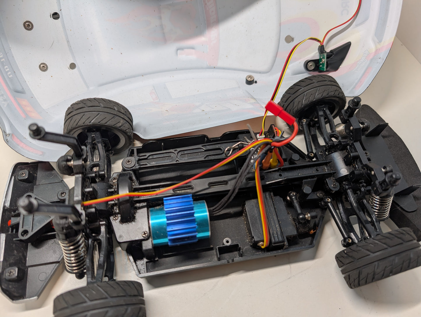 UDIRC 4wd Brushless Ford Focus Radio Controlled Rally Car 1/16 Scale - 30+mph