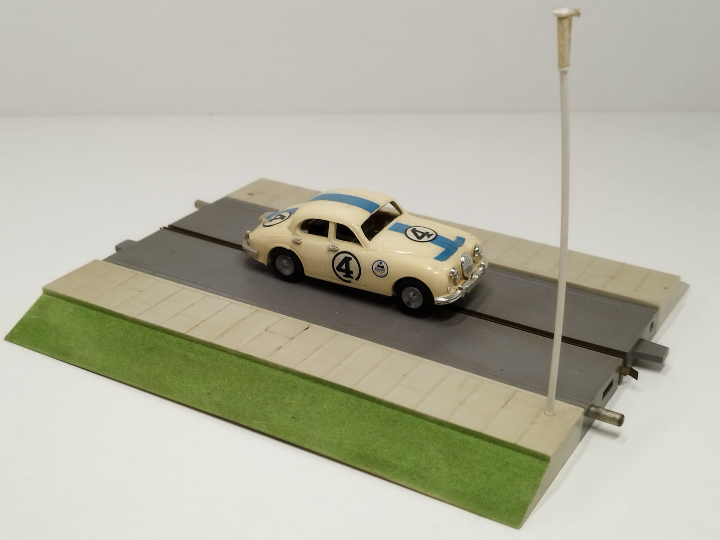 Minic Motorway Jaguar MkII and Paved Roadway Section with Flagpole