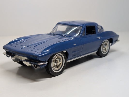 Cox 1967 Corvette Stingray 0.49 Gas Powered Tether Car
