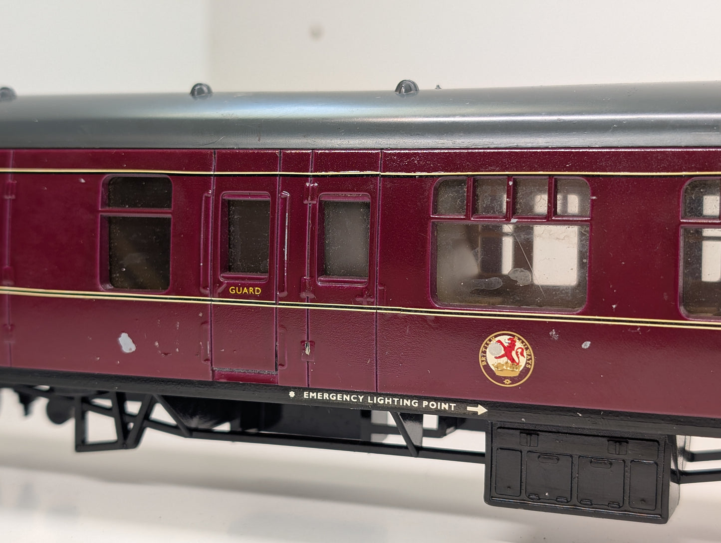 Lima O Gauge BR Ex-LMS MK1 Corridor / Brake Coach S34159 - Finescale wheels